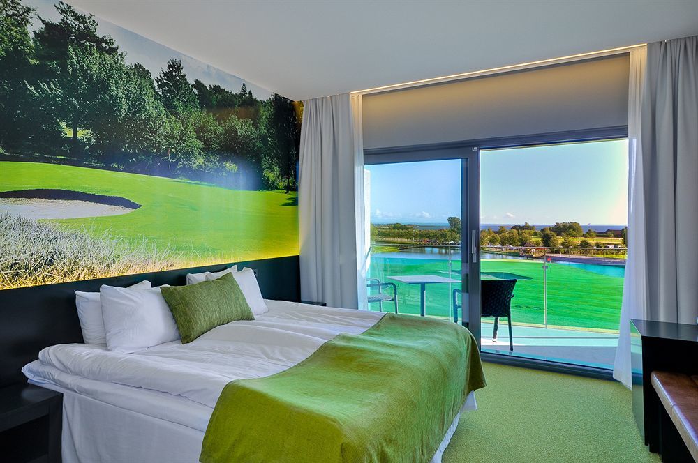 Ringenaes Hotell & Konferens 哈尔姆斯塔德 外观 照片